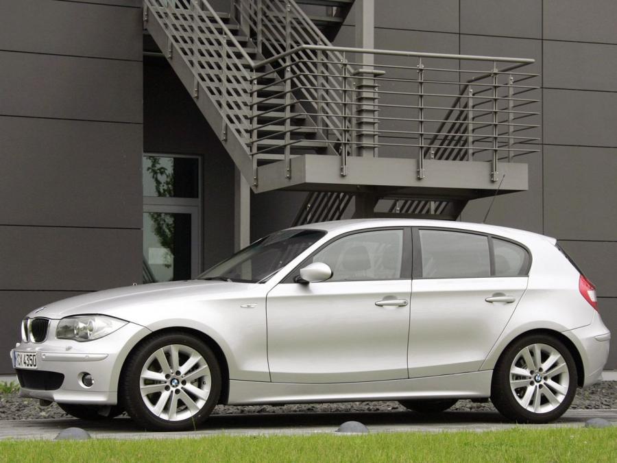  BMW 130i 5-Door 2005 года  (фото 7 из 15)